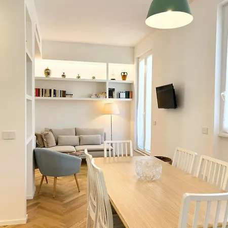 Romane - Spacious, High Floor With Terrace דירה *
