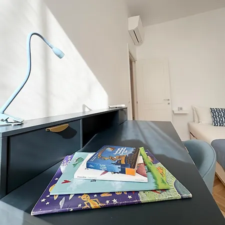 Romane - Spacious, High Floor With Terrace דירה רומא